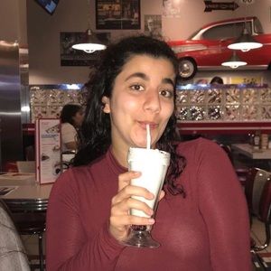 Meet your Posher, Sabrina